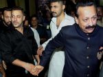 In Baba Siddique's Iftar Party B-town marked its presence !