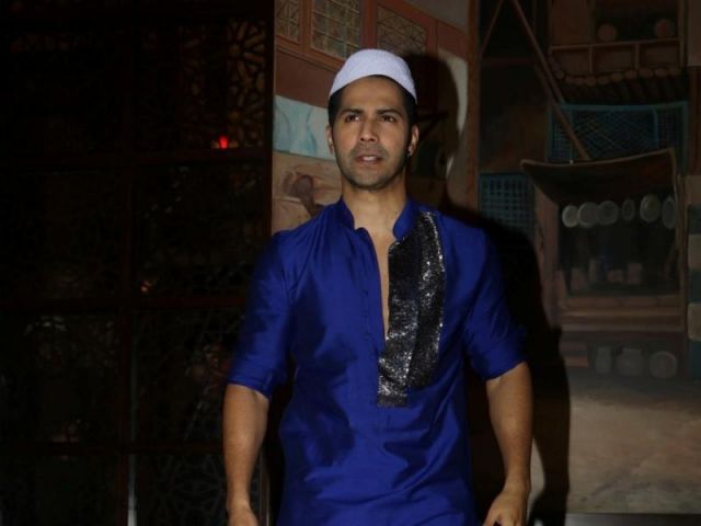Varun Dhawan hit in blue at Iftar party !