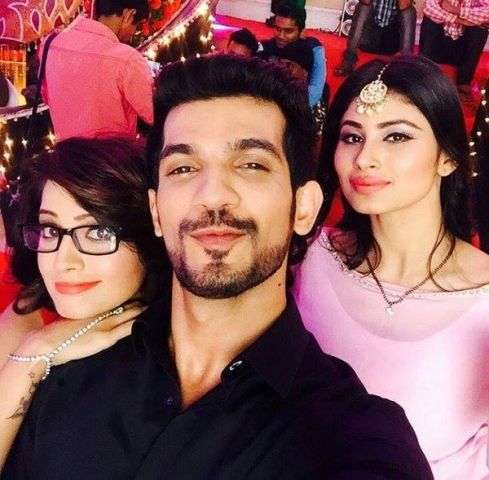 'Naagin' with her Reel life Husband