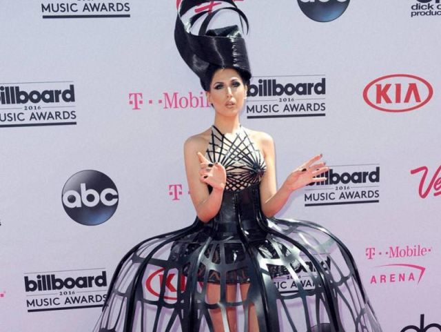 See, Who gotThumbs up and Thumbs down at Billboard Music Awards