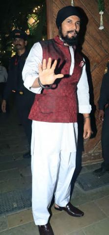 Pic talk: Bachchans was in on mode for Diwali