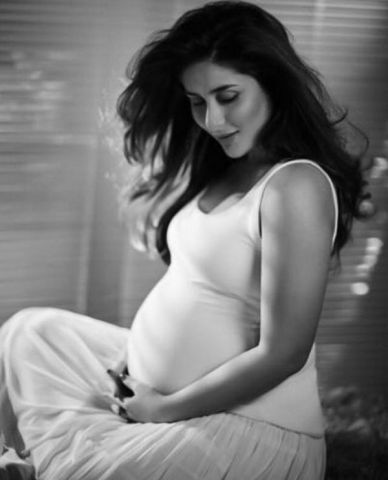 Pictures Alert: Kareena Kapoor Khan beautifully flaunts her baby bump in recent photo-shoot