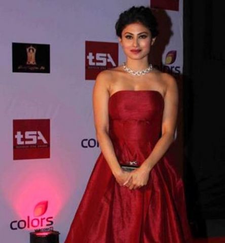 See Mouni Roy's red carpet look after shocking transformation