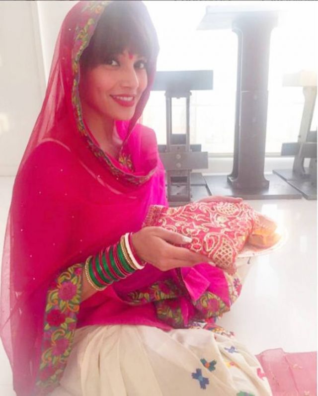 Bipasha Basu celebrated her first Karva Chauth with hubby !