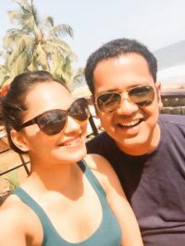 New Beginning to Rahul Mahajan;as in relationship with this model !