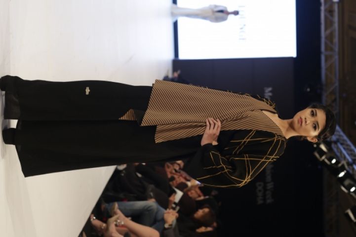 दोहा में हुए फैशन वीक में दिखा मॉडल्स का जलवा