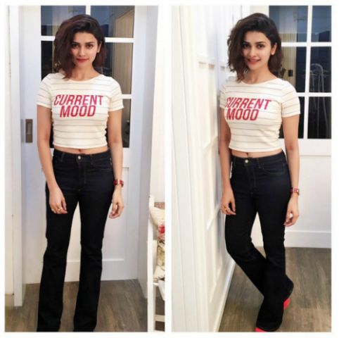 Perfect summer outfit of Prachi Desai, will make you to steal the look