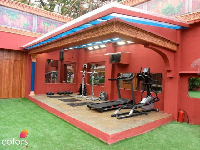 Oomung Kumar gave his touch to Bigg Boss 10’s House !