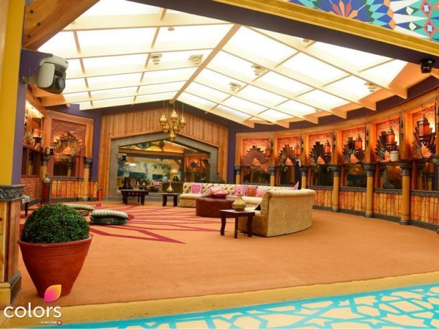 Oomung Kumar gave his touch to Bigg Boss 10’s House !