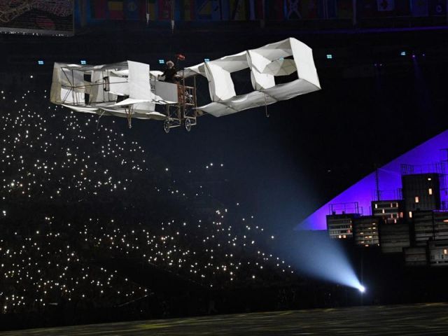 Captured! Rio Olympic's opening ceremony brighten whole Rio De Janeiro