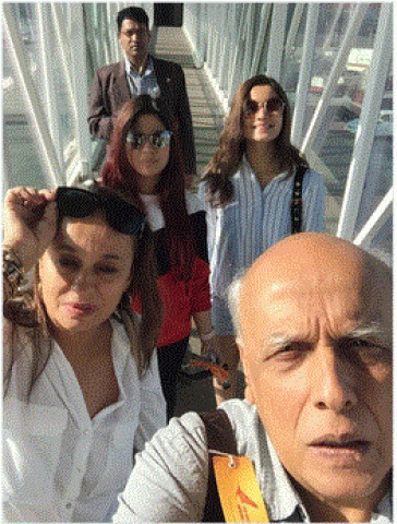 Pic Talk: Alia Bhatt is chilling with family in Maldives