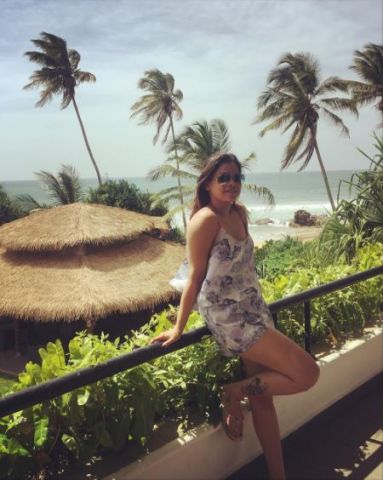 Hot holiday of Sumona Chakravarti in Sri Lanka