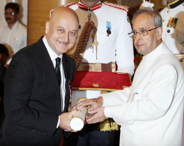 Glance at Padma Award 2016!