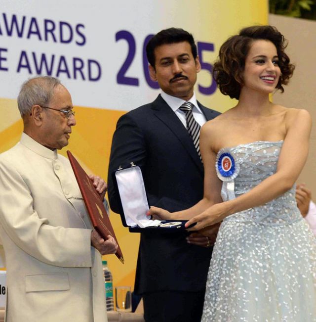 Amid her personal life clashes, Kangana Ranaut steel the National Award show