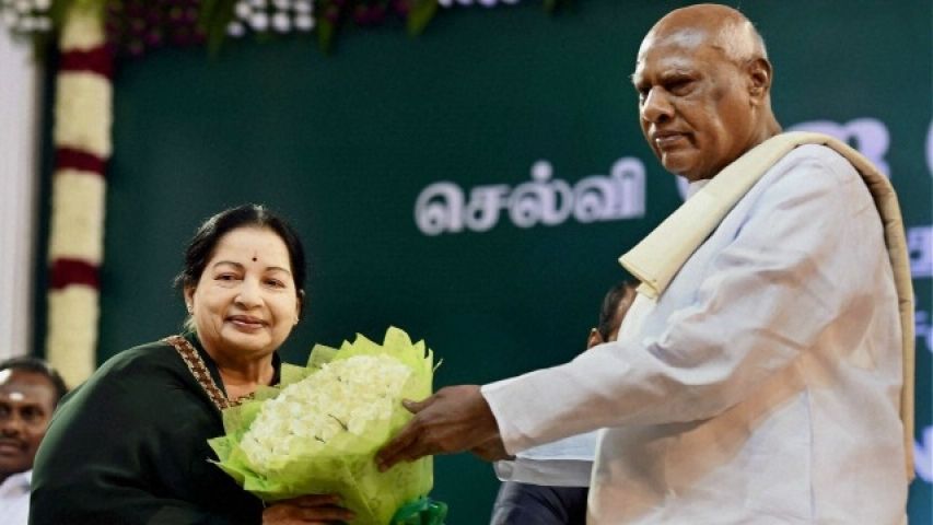 Jayalalithaa's swearing-in ceremony.See pictures !