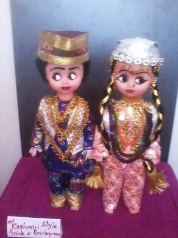 Style of these dolls will make you remember your own 'Wedding Day' !