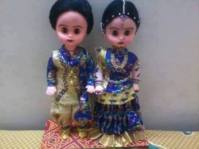 Style of these dolls will make you remember your own 'Wedding Day' !