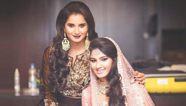 Pictures: Sania Mirza flaunted starry at her sister Anam Mirza's Sangeet