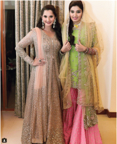 Pictures: Sania Mirza flaunted starry at her sister Anam Mirza's Sangeet