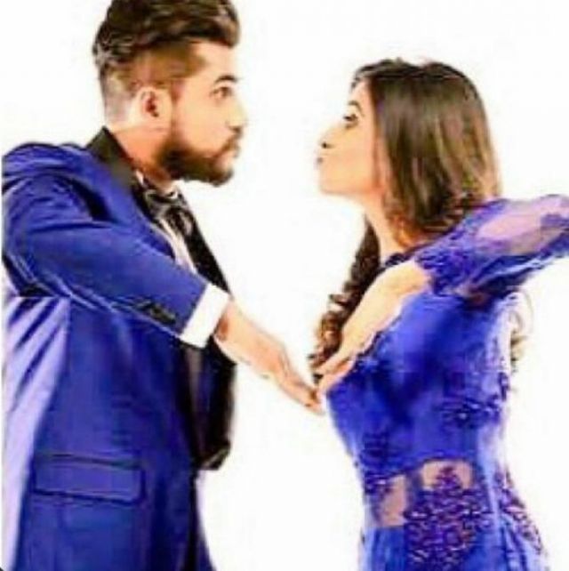 Kishwer And Suyyash Pre-Wedding Shoot Is Blue But In Good Way !!!