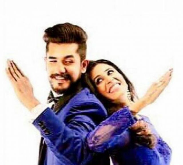 Kishwer And Suyyash Pre-Wedding Shoot Is Blue But In Good Way !!!