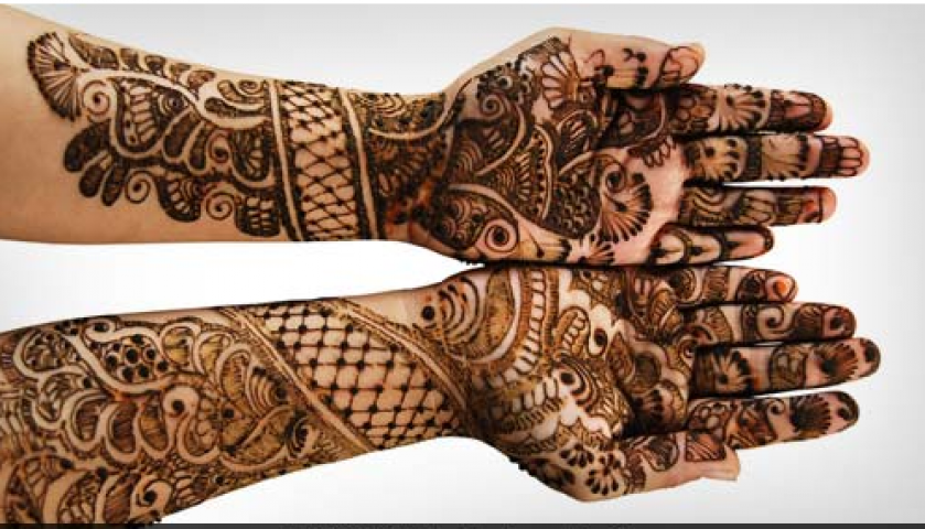 Revive your Joy at this Karva Chauth with these stylish 'Mehndi Designs'