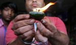 video : Have Fire Flavored Paan,only in india
