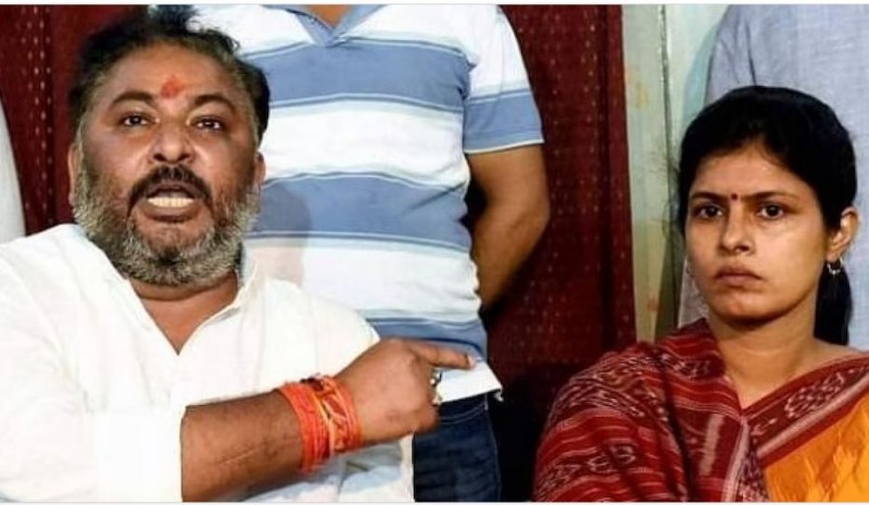 The 22-year relationship was shattered in an instant... Dayashankar Singh and former minister Swati Singh parted ways