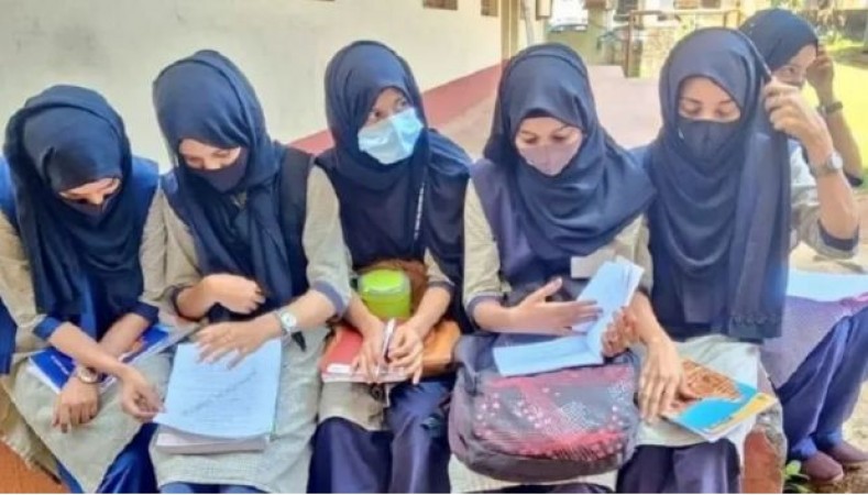 'Teachers wearing hijab will not be on duty in exams..', Karnataka government orders