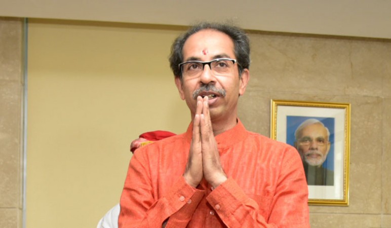 Uddhav Thackeray asks PM to allow import of oxygen and redeliver