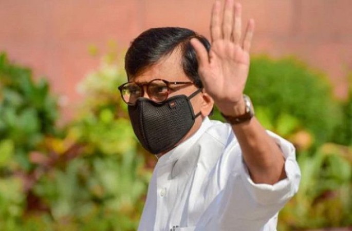 Sanjay Raut furious over Vaze's allegations, says it's dirty politics of destabilizing govt