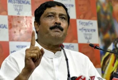 बंगाल चुनाव: सीएम ममता के बाद भाजपा नेता राहुल सिन्हा पर चुनाव आयोग ने लगाया बैन