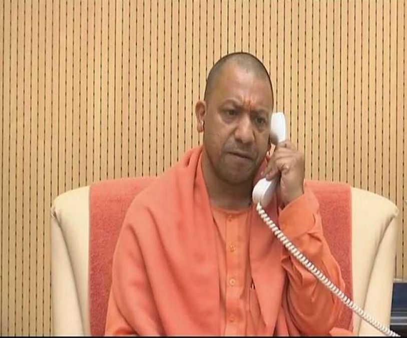 CM Yogi instructs officers to look after the food delivery during lockdown