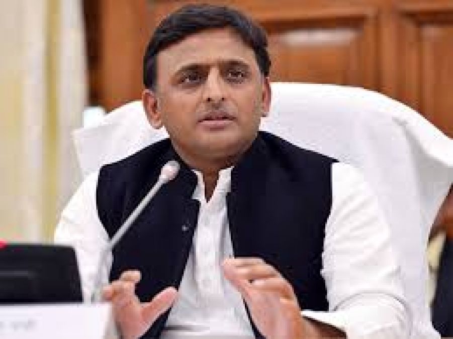 Akhilesh Yadav lashes out at BJP government, spoke about farmers