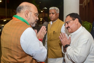 BJP बांटेगी 10 करोड़ मास्क, कोरोना से लड़ाई में एक और बड़ा कदम