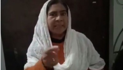 'So women will sit in front of temples and read Quran', SP's woman leader Rubina Khanum threatens