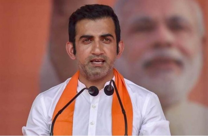 AAP allegates on BJP MP Gautam Gambhir offering free 'Fabiflu'