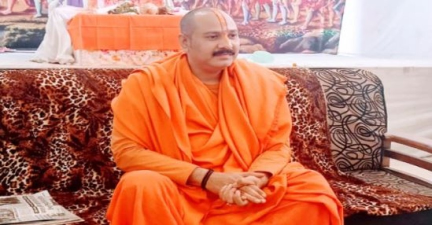Pandit Pradeep Mishra furious over temple demolition in Rajasthan
