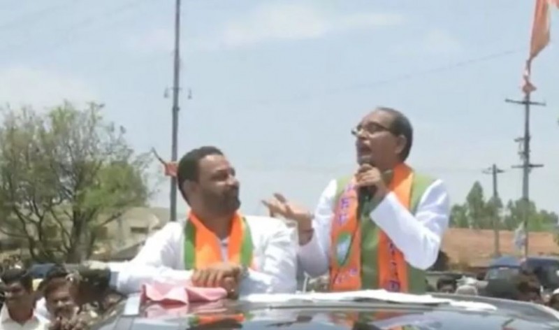 CM Shivraj lashed out at Rahul Gandhi in Karnataka, said- 'He is 50 years old, but his mental age is 5...'