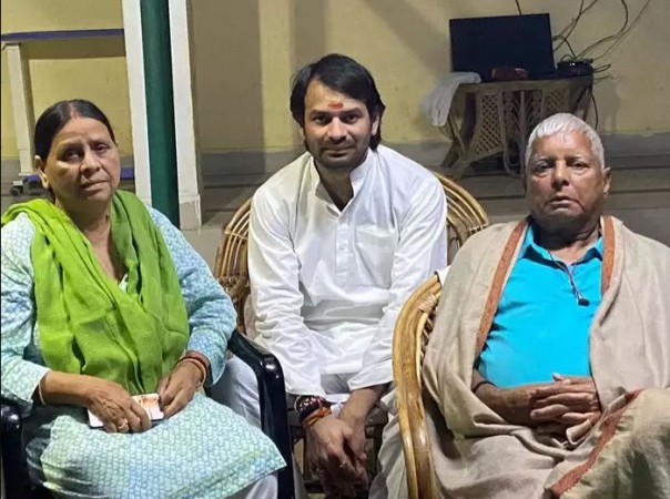 Lalu's son shifted to mother Rabri's house, said - 'The conspiracy is happening from here'.