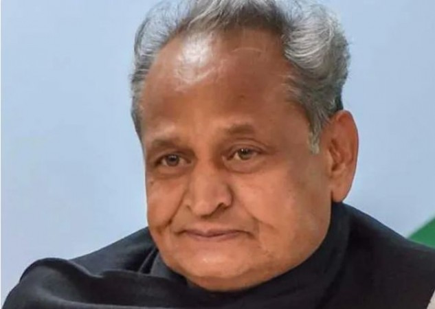 PM Modi should have a meeting with all the Chief Ministers for at least two days: CM Gehlot
