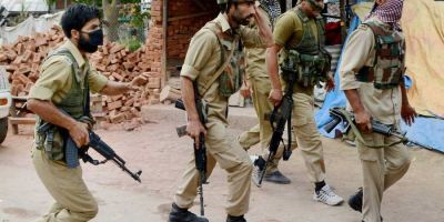 जम्मू-कश्मीर: नेताओं की मीटिंग पर लगी रोक, अमित शाह जल्द करेंगे दौरा