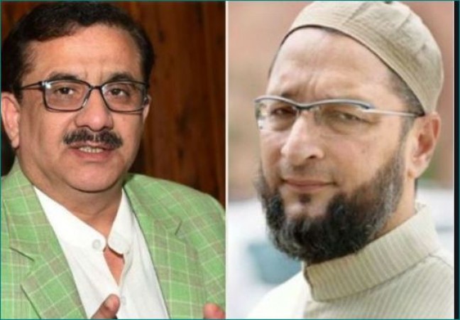 Wasim Rizvi slams AIMIM Chief Owaisi, says, 'Your ancestors were about to break the temple'