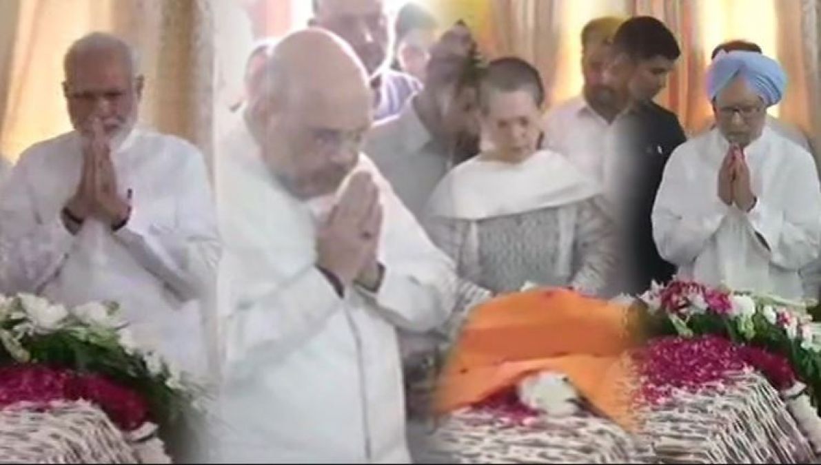 PM Modi,  Amit Shah and other leaders pay tribute to Sushma Swaraj in Delhi