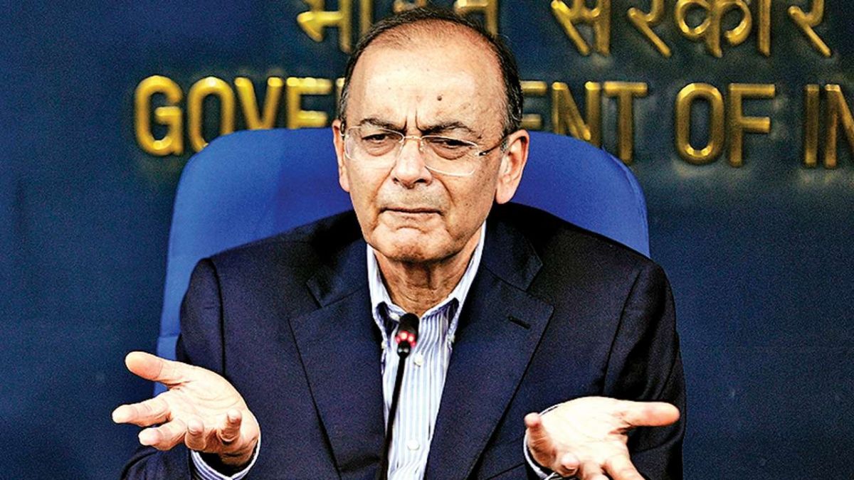 Arun Jaitley's condition critical, people praying for the day