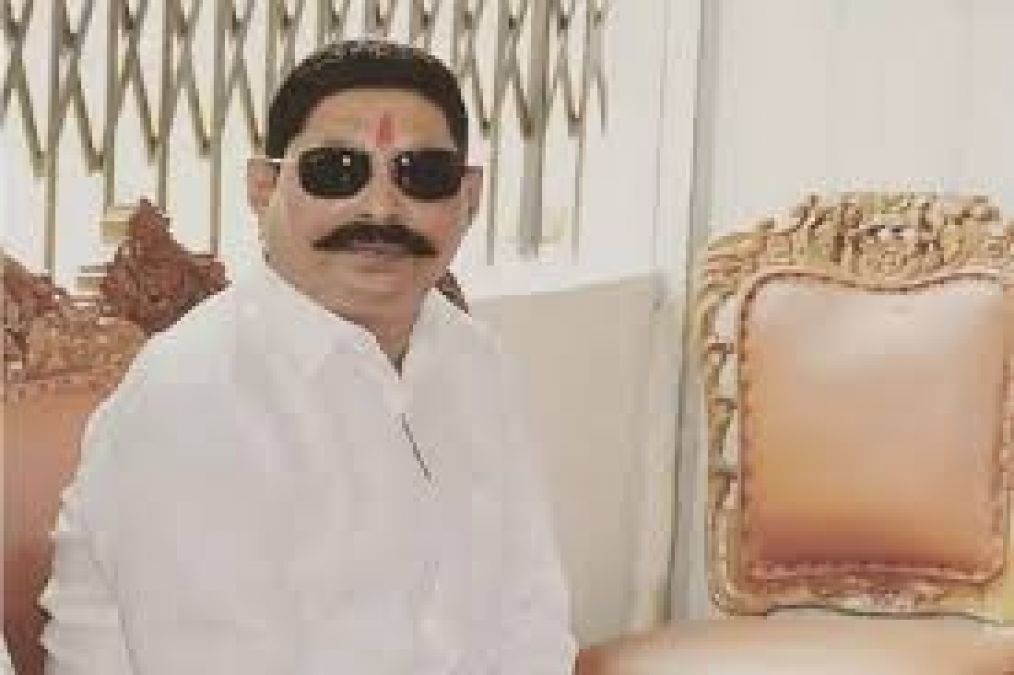 Bihar: MLA Anant Singh escapes by dodging police
