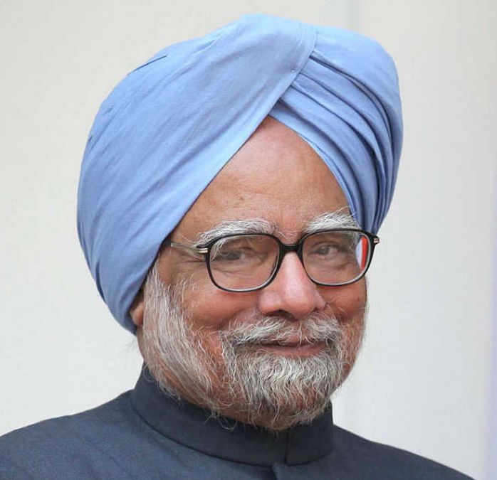 तृणमूल कांग्रेस के मंत्री ने मनमोहन सिंह पर फर्जी पोस्ट शेयर की