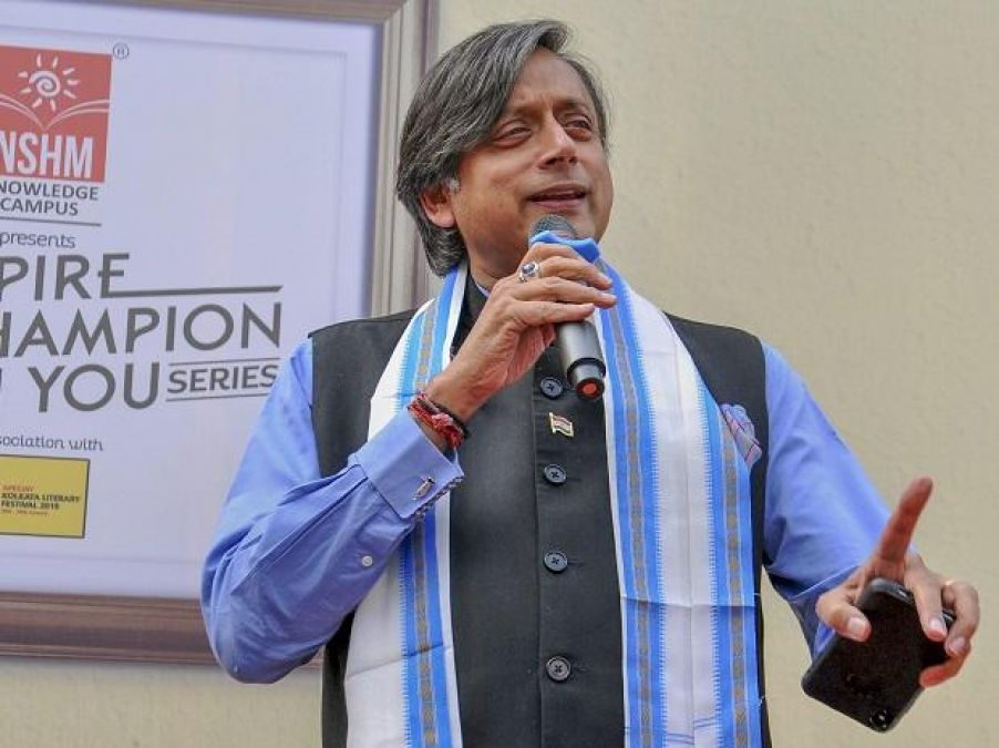 'Shashi Tharoor' made controversial statement, relief from high court