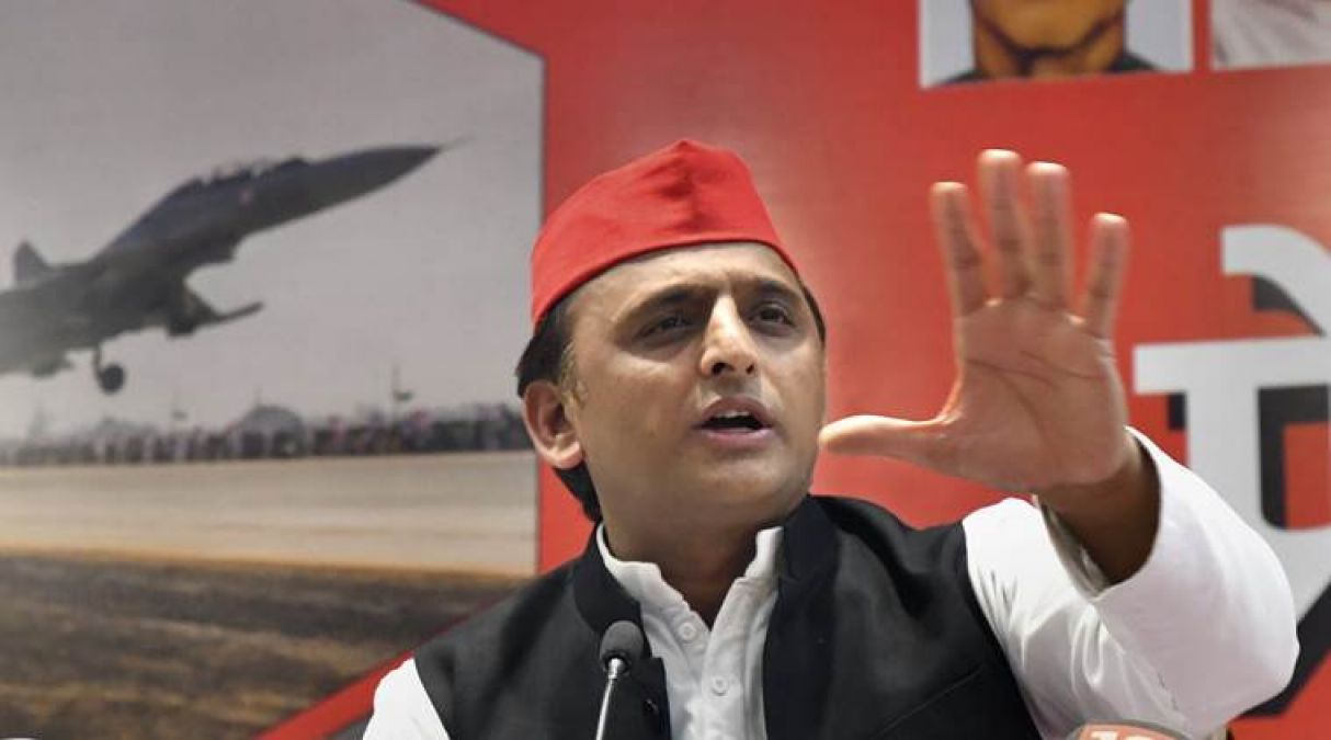 Akhilesh Yadav alleges Modi government of ruling by intimidating people