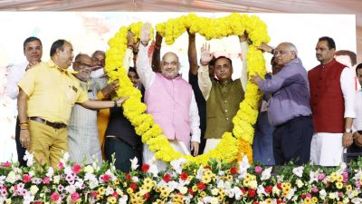 Amit Shah arrives in Gujarat tour, 8 electric buses flagged off in Ahmedabad